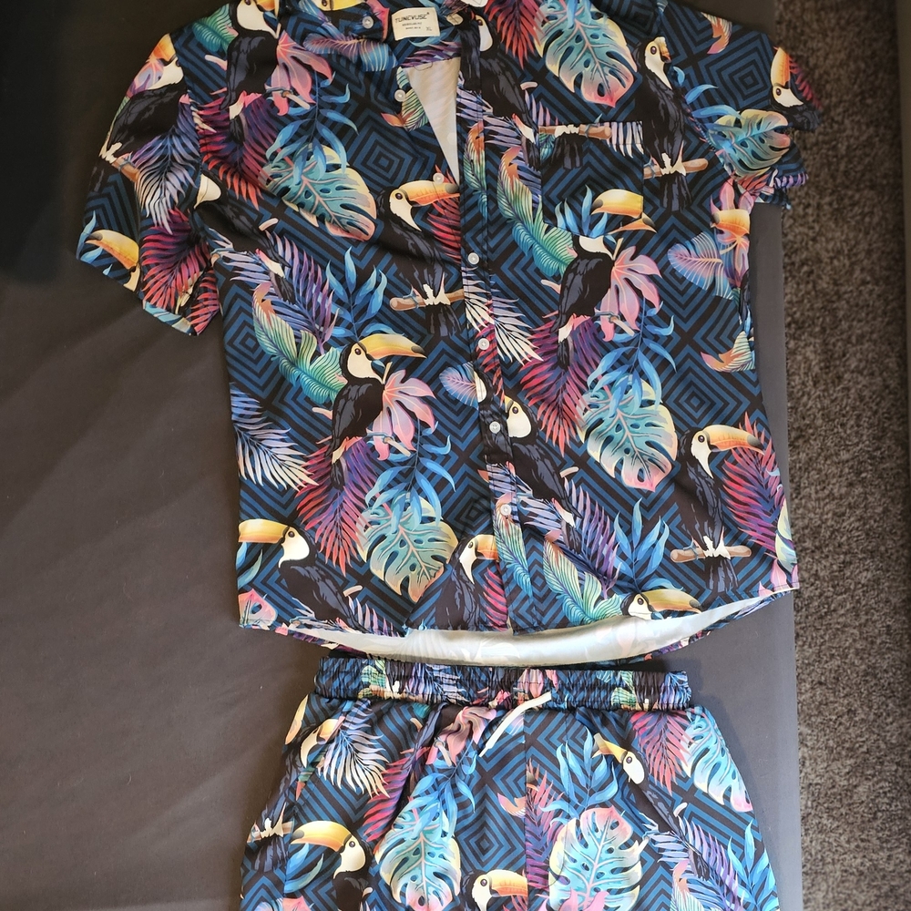 Vibrant Toucan Print Men's Set